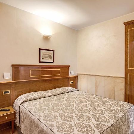 Pantheon Rooms Rom Exteriör bild