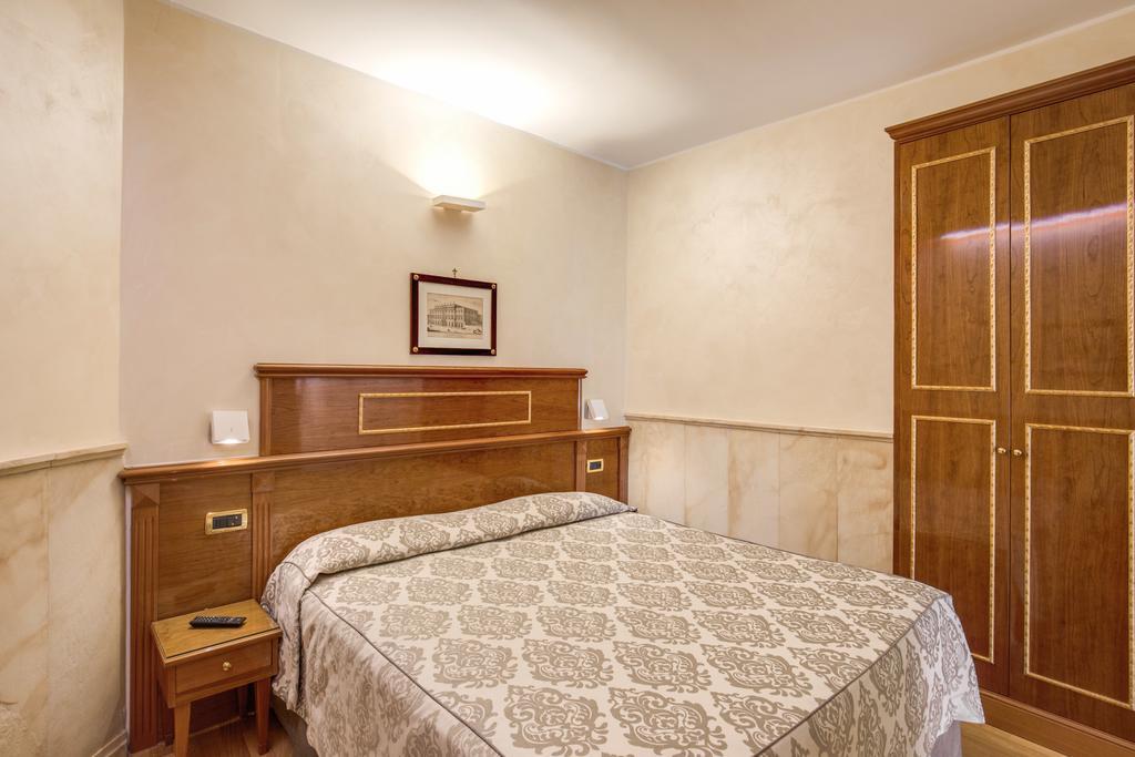 Pantheon Rooms Rom Exteriör bild